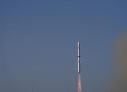 Cina: lanciato nuovo satellite nello spazio