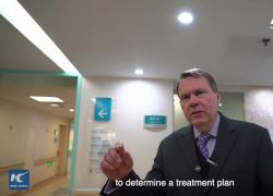 Espatriato americano ringrazia West China Hospital dopo ripresa notevole