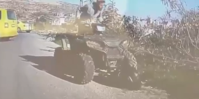 Cisgiordania, il VIDEO CHOC del riservista Idf che investe deliberatamente un palestinese in preghiera a Deir Jarir: aperta indagine