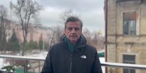 Ucraina, Calenda va a Kievnel 4&deg; anniversario guerra e la spara: "Grazie a Kiev per resistere e per tenere Putin lontano da noi" - VIDEO