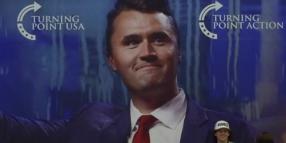 A Phoenix "AmericaFest", grande raduno MAGA con la vedova di Kirk