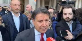 Referendum, Conte: vogliono governanti "scudati", non lo permetteremo