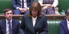 Londra annuncia misure contro l'impatto della crisi in Medio Oriente