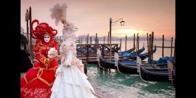 Carnevale 2026, dall'"Olympus" di Venezia, la sfilata di Viareggio ai carri allegorici di Sciacca: gli eventi mascherati pi&ugrave; belli - VIDEO