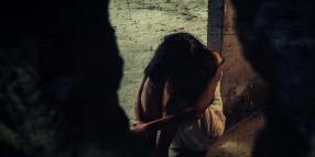 Sassari, 25enne sequestrata, drogata con psicofarmaci, torturata e violentata per 10 giorni, arrestato fidanzato 34enne &ndash; VIDEO