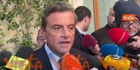 Calenda: "Trump &egrave; un asset di Putin, Meloni non tenga piedi in due scarpe"