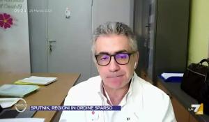 Vaccino Covid, virostar Pregliasco nel 2021: "Non inocularsi vuol dire imboscarsi, soldati venivano fucilati se non andavano in guerra" - VIDEO