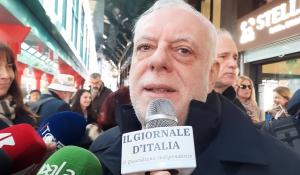 Andrea Gibelli allo svelamento della statua del "Santo barbuto con il libro" :"Diabolik &egrave;  stato pensato qui, nella stazione di Cadorna"