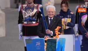 Milano-Cortina 2026, Mattarella accende braciere con Fiamma Olimpica, inizio giochi 6 febbraio, presidente: "Rinnovo tregua sportiva" - VIDEO