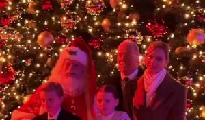 Monte-Carlo, i principi di Monaco Alberto e Charlene con i figli accendono l&rsquo;albero di Natale in Place du&nbsp;Casin&ograve;