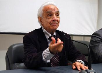 Addio ad Antonino Zichichi, morto a 96 anni il fisico delle particelle, critico di Darwin e del cambiamento climatico