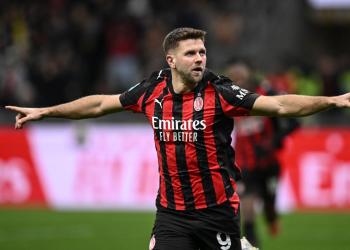 Ci pensa Fullkrug, il Milan batte il Lecce ed &egrave; a -3 dall'Inter