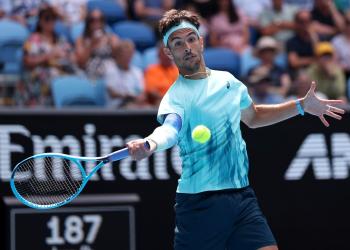 Musetti avanti a Melbourne, sar&agrave; derby con Sonego. Out Cocciaretto