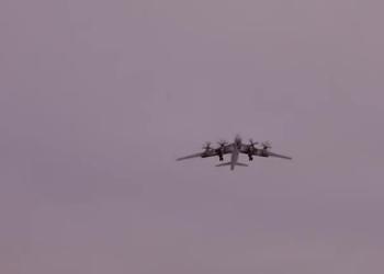 Bombardiere russo TU-95MS su mare di Barents, alzati in volo jet Nato per seguirlo, Mosca assicura: &ldquo;Era missione pianificata&rdquo; &ndash; VIDEO