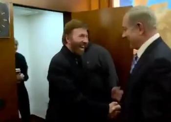 Chuck Norris "cristiano sionista" e grande sostenitore di Netanyahu e Trump, il VIDEO in cui incontra il premier israeliano
