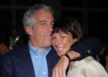 Caso Epstein, Ghislaine Maxwell chiede annullamento condanna e invoca l'habeas corpus: "Pubblicazione dei files ostacola processo equo"