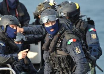 Allerta terrorismo in Italia, rafforzata la vigilanza su 28mila obiettivi sensibili, dalle ambasciate Usa alle stazioni