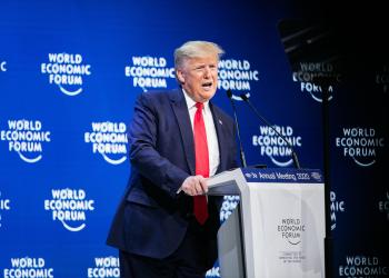 Trump punta tutto sulla guerra in Iran: 50mila soldati riassegnati in Medio Oriente e piano da $50mld per scorte militari