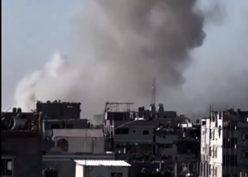 Iran, Pasdaran: "Lanciati oltre 40 missili su obiettivi Usa e Israele, abbiamo il controllo totale dello Stretto di Hormuz"