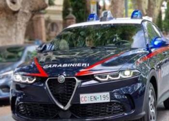 Torino, 4 egiziani minorenni arrestati per rapine con coltelli e spray urticante, la baby gang pubblicava i colpi sui social