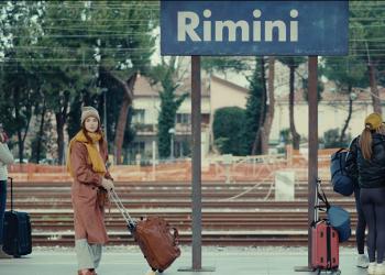 Scena del premiato "La vita da grandi" con Matilde De Angelis