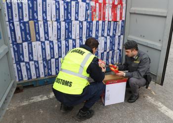 Genova, sequestrate 85mila confezioni di noodles istantanei in porto, contenevano proteine animali vietate