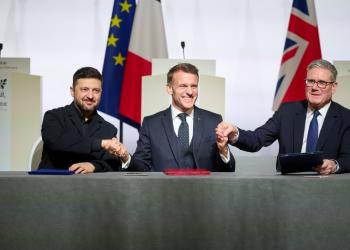 "Francia e Uk vogliono fornire a Ucraina arma nucleare per assicurarle condizioni migliori in negoziati", la rivelazione del Svr