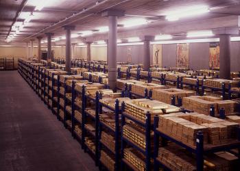 Cina, aumentano le riserve di oro, comprate 40mila once a 74,19 mln $ sui mercati internazionali a gennaio, totale a 369 mld $