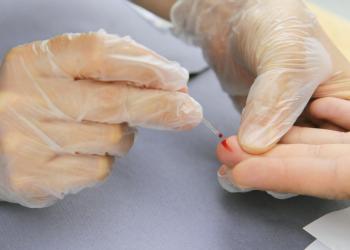 Bologna, hiv trasmesso alla figlia durante il parto e non curato, genitori a processo: "Madre sapeva di essere sieropositiva"