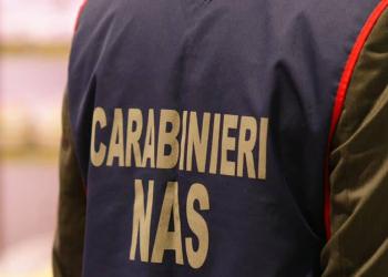 Genova, infezione dopo un intervento di aumento del seno, i Nas indagano un chirurgo plastico e sequestrano clinica in centro