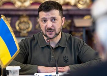 Gli USA autorizzano l'Europa ad acquistare il petrolio russo, ma il guitto Zelensky non ci sta e addirittura minaccia