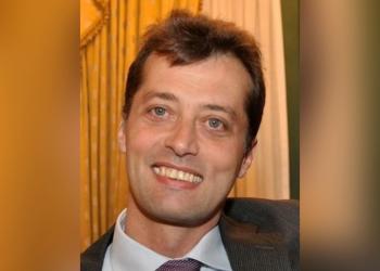 Addio a Daniele Cavagli&agrave;, morto a 54 anni per "turbo cancro" al fegato, poi estesosi alle ossa, diagnosticato a primavera 2025, operato dopo circa 2 mesi