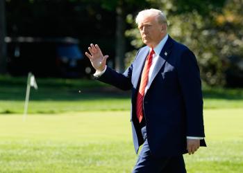 Trump annaspa in Iran e ora vuole portare in guerra gli europei, che per&ograve; tergiversano: un pantano pericoloso