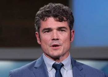 Chi &egrave; Joe Kent, 45enne ex capo Antiterrorismo ed ex ufficiale Cia: dalla moglie uccisa da attentato Isis alle accuse a Israele