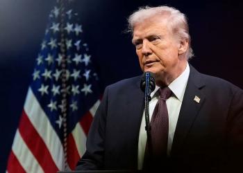 Iran, l'annuncio di Trump: &ldquo;Stop a raid per 5 giorni dopo buoni colloqui&rdquo;, Teheran smentisce: &ldquo;Tycoon ritirato da discussioni&rdquo;