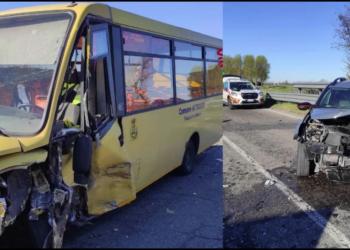 Pavia, incidente frontale tra scuolabus e un'auto, 10 bambini coinvolti, grave il 20enne alla guida della vettura - VIDEO
