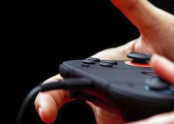 Usa, 11enne Clayton Dietz spara e uccide il padre 42enne, il bambino: &ldquo;Ho ammazzato pap&aacute;, mi aveva confiscato la Nintendo Switch&rdquo;