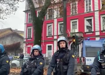 Centro sociale Askatasuna sgomberato, all&rsquo;interno dormivano 6 persone, Piantedosi: &ldquo;Dato segnale chiaro, no a violenza nel Paese&rdquo; - VIDEO