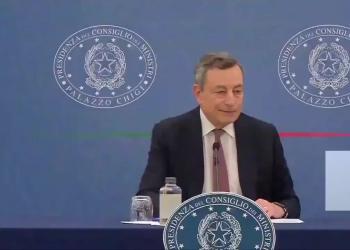Green Pass, Draghi nega aumento dei contagi: "Italiani possono continuare a divertirsi, misura che d&agrave; serenit&agrave;" - VIDEO