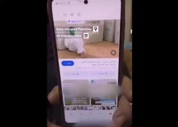 Gaza, madre riconosce figlio disabile incatenato in un post di un soldato israeliano, nella didascalia: "Palestinese in vendita" - VIDEO