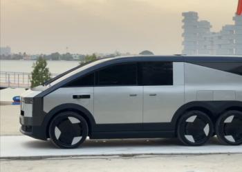 Aridge X3-F, l'auto volante cinese debutta nei cieli di Dubai