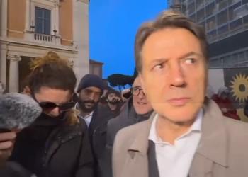 Iran, Conte: il centrodestra? Qui in piazza non c'&egrave;