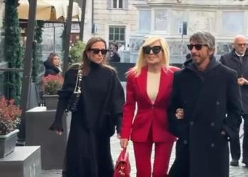 Donatella Versace e Matteo Marzotto alla camera ardente di Valentino