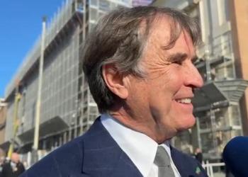 Cucinelli: "Valentino padre della moda italiana con Armani e Versace"