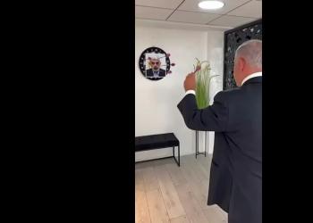 Netanyahu gioca a freccette con facce di leader di Hamas, Hezbollah, Iran vantandosi di averli uccisi - il VIDEO AI di Topaz Luk