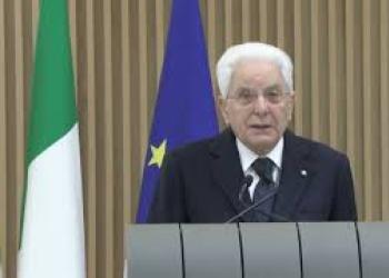 Mattarella: Da Russia aberrante volont&agrave; di ridefinire i confini con la forza