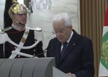 Mattarella: Nell'epoca delle "poli-crisi" indispensabile una "poli-diplomazia"