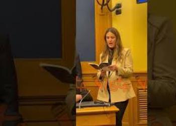 Deputati opposizione leggono costituzione in sala stampa alla Camera contro conferenza remigrazione