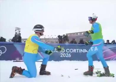 Olimpiadi Milano Cortina, 10&ordf; medaglia d&rsquo;oro per l&rsquo;Italia: Simone Deromedis vince nello skicross, argento a Federico Tomasoni - VIDEO