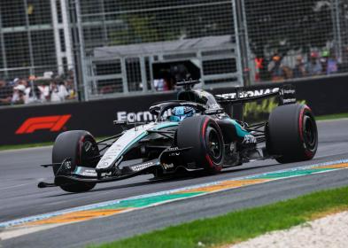 Russell in pole a Melbourne, Leclerc in seconda fila, male Verstappen